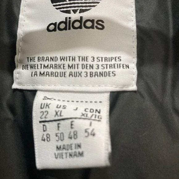 Adidas Women's Black Puffer Jacket - Picture 3 of 5